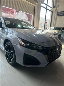 نيسان ألتيما